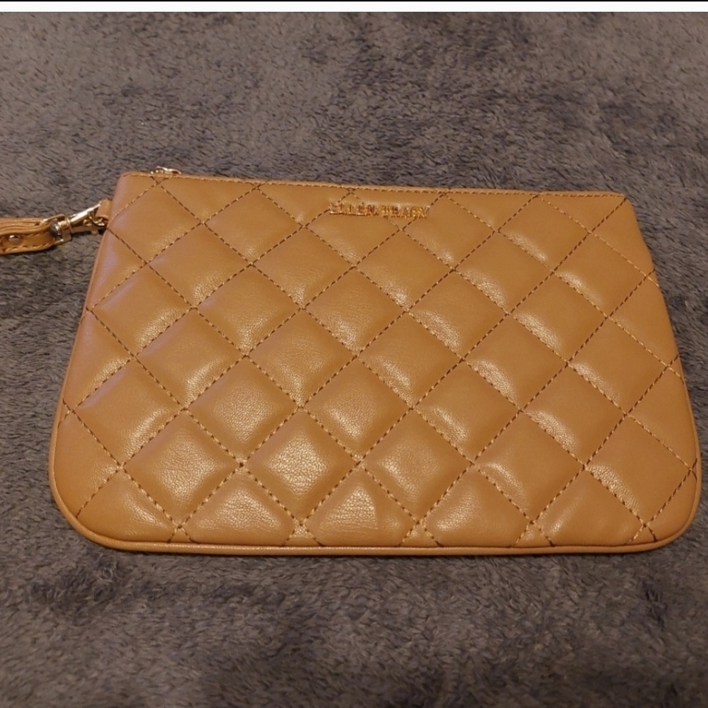 BROWN CLUTCH